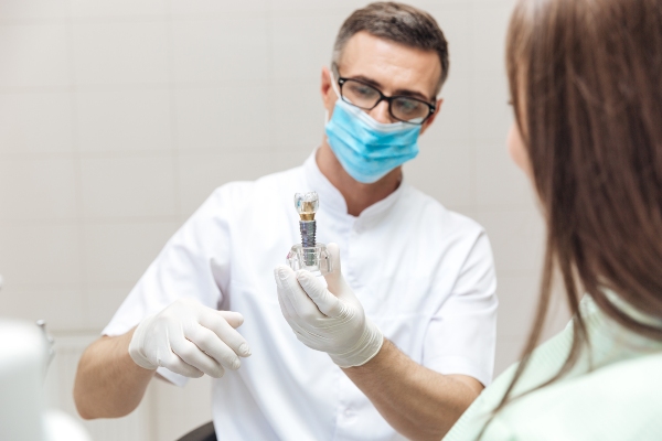 An Implant Dentist’s Guide To Proper Oral Hygiene With Dental Implants